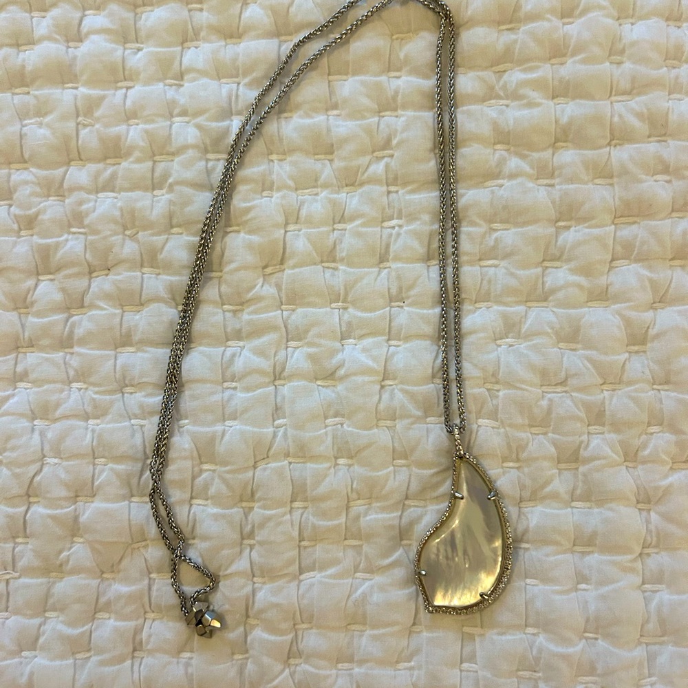 Kendra Scott Pendant Necklace